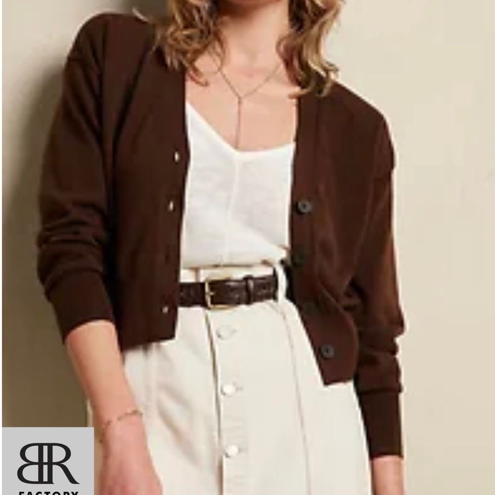 Banana Republic Factory Short Cardigan in Rich Earth size Large